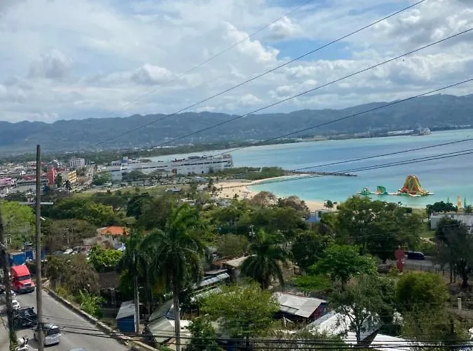 K&s Seaview Luxury
